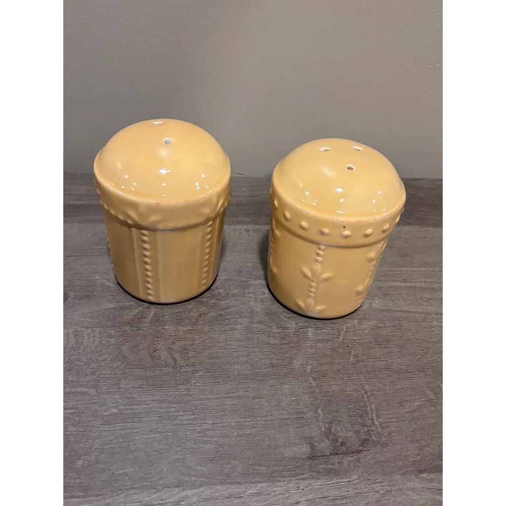 Yellow Sorento Ceramic Salt and Pepper Shakers Set Embossed Floral Stoneware